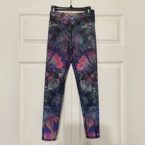 Evolution and Creation Active Yoga Leggings size S